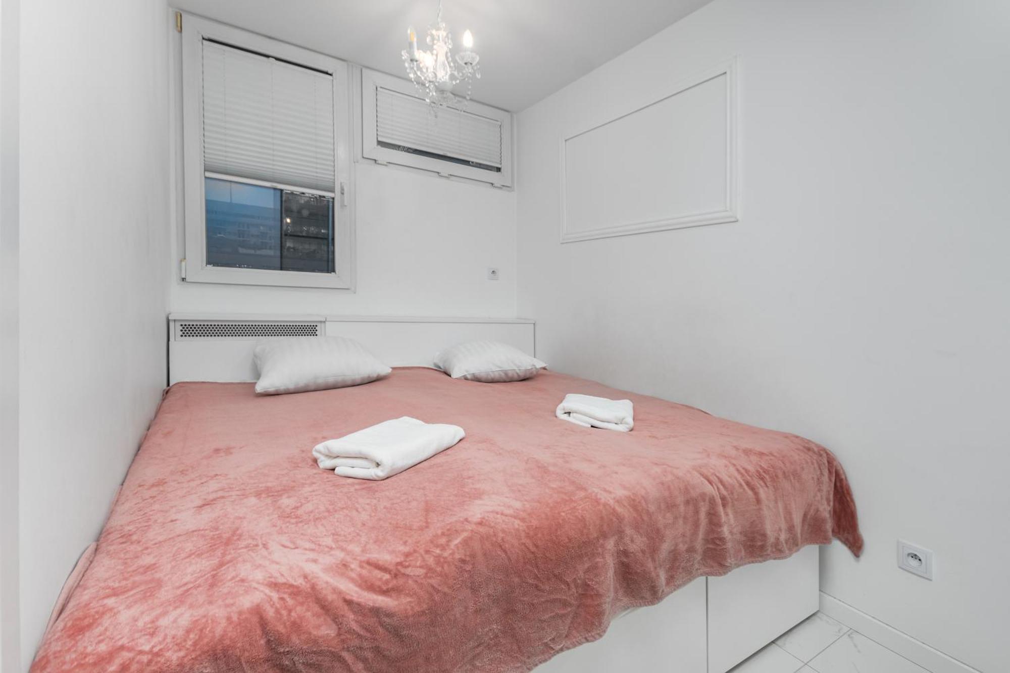 Aleja Jana Pawla Ii 20 B By Homeprime Apartament