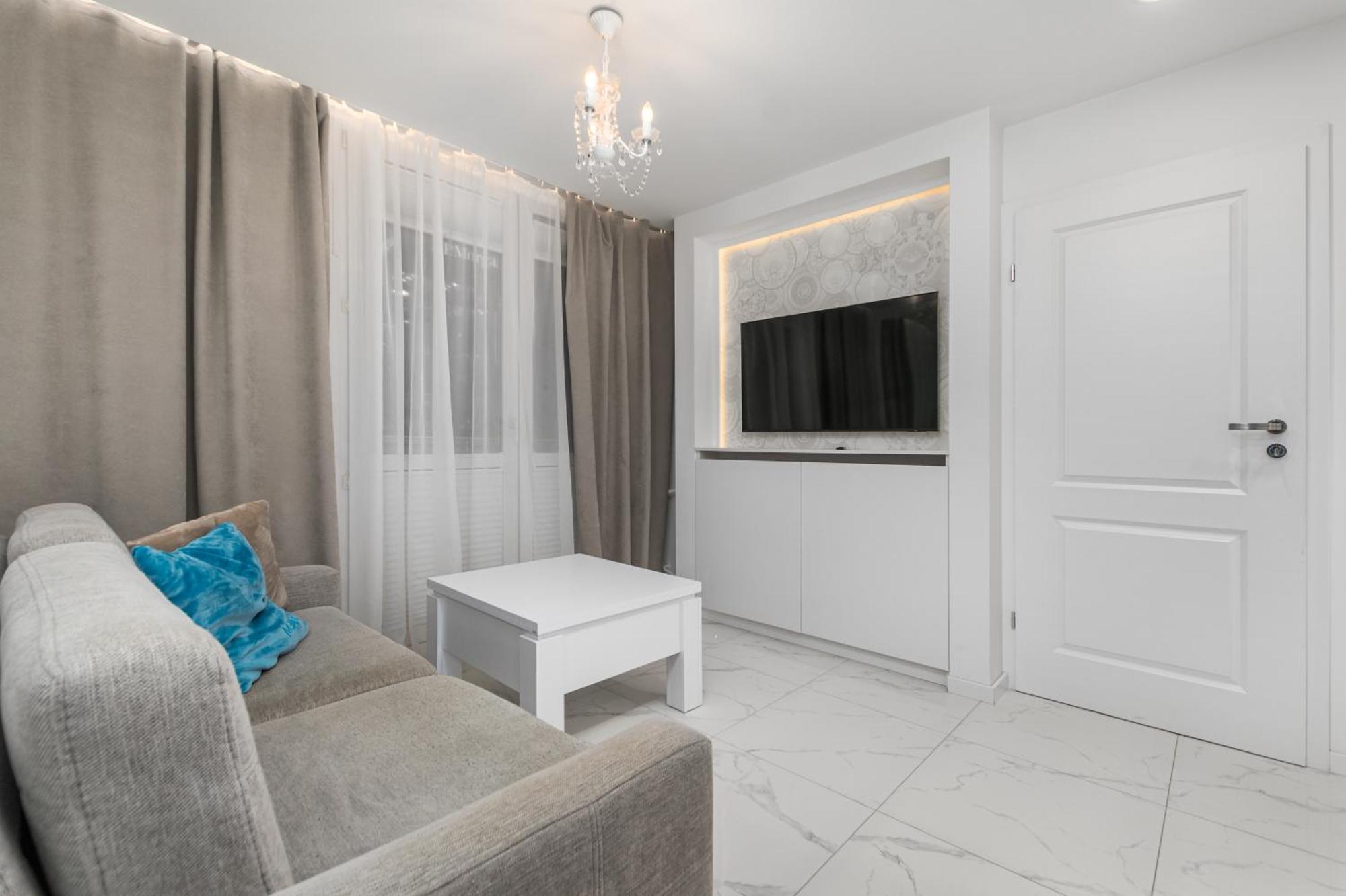 Aleja Jana Pawla Ii 20 B By Homeprime Apartament Warszawa